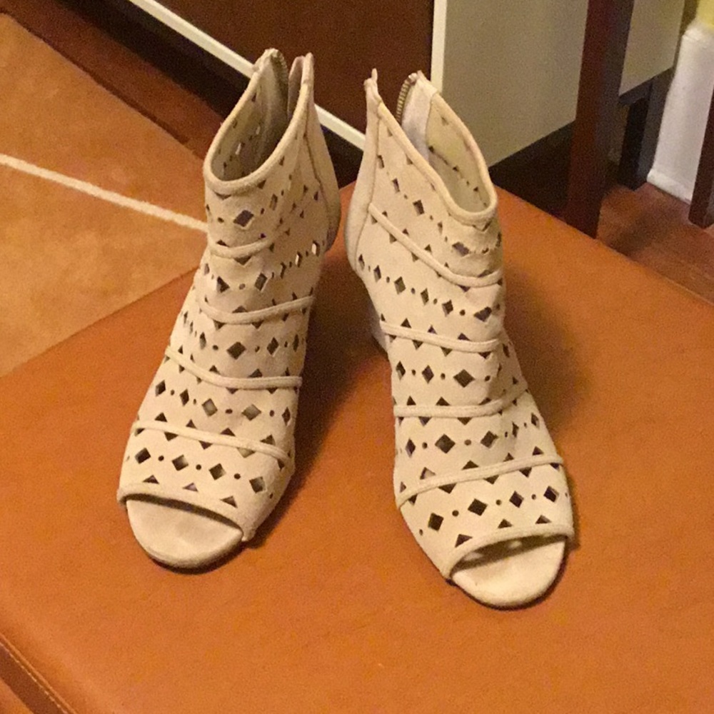 Michael Kors leather open toe booties, size 7,5,  wedge 3”